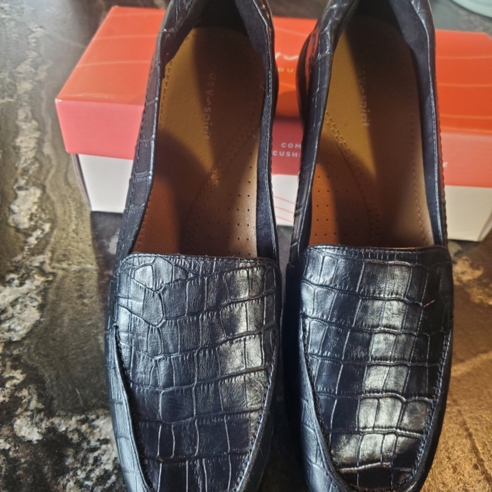 Easy Spirit Black Leather Loafers Women